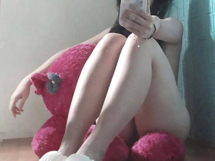 Ảnh 16 của Dập em IviVi 2 lỗ ra nước xối xả rên la sướng quá (Full Clip + Pic) – Phần 2
